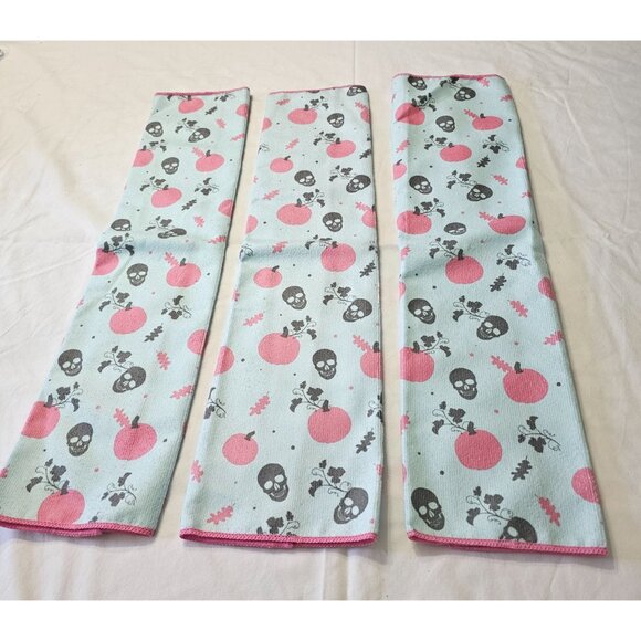 NWOT Skull & Pumpkin Print Microfiber Kitchen Towels Set Of 3 Halloween Decor - Picture 2 of 6